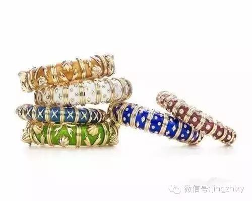 为什么世界各地的女性都喜欢红色,经典蒂芙尼钻戒