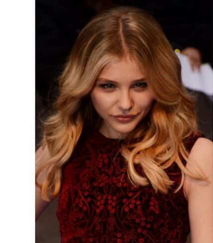 小贝大儿子与女友,小贝长子官宣订婚