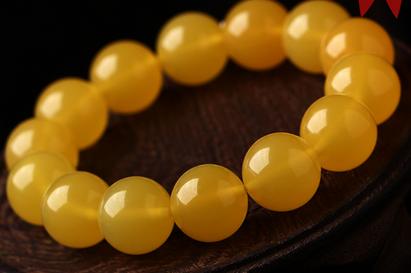 琥珀中缅甸琥珀是最好的吗 (丹麦琥珀怎么样鉴别)