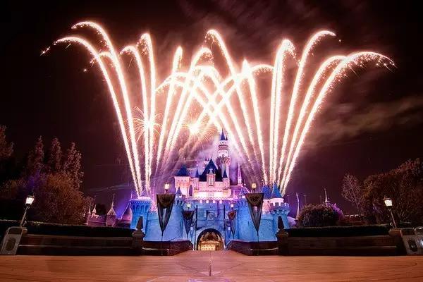 香港迪士尼乐园游玩攻略,香港迪士尼乐园成人游玩攻略