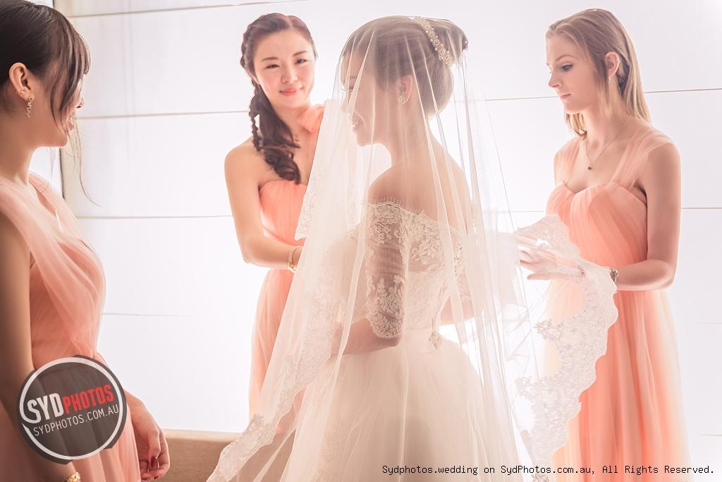 伴娘主持堵门开场白,伴娘堵门伴郎的回答