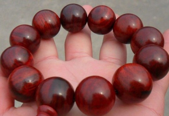 木质佛珠手串,佛珠手串用什么木质最好