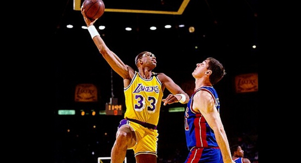 nba姚明奥尼尔五十佳球,巅峰姚明奥尼尔对决集锦