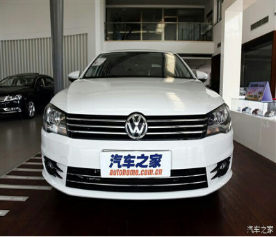 老王买了宝来,老李说老王傻了不买全新宝来,我们来比较下哪款好