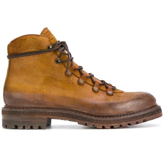 怎么选择一双合适的马丁靴,一双马丁靴的搭配