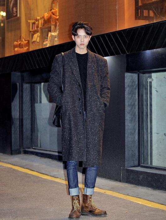 怎么选择一双合适的马丁靴,一双马丁靴的搭配