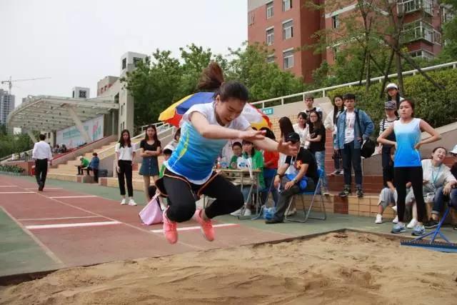 欧亚运动会开幕式啦啦操,大型无人机表演万人齐聚