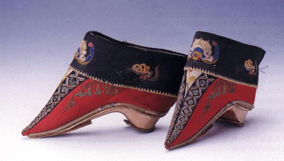 三寸金莲真实性,真实的三寸金莲真的好看吗