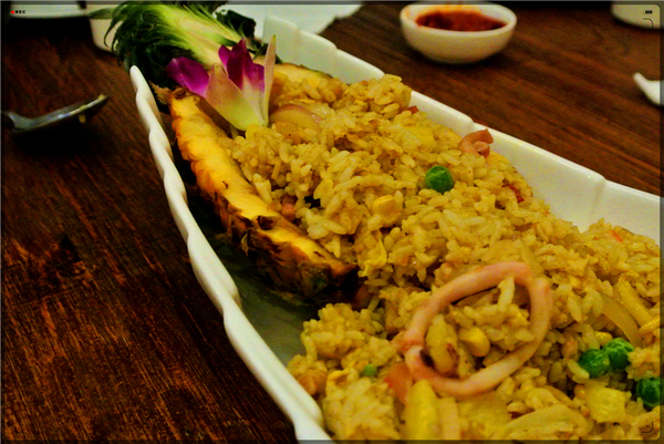 马来西亚巴生肉骨茶最正宗的做法,新加坡十二道锋味推荐的肉骨茶