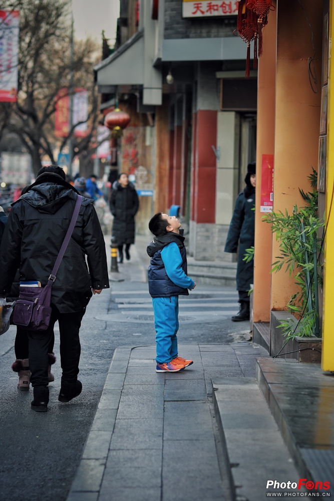 佳能ef85mm1.2人像王测评,佳能定焦镜头ef50mm1.8