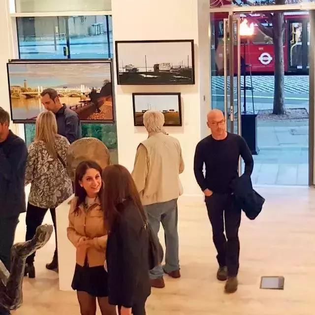 超写实绘画可不只是描绘现实,超写实主义和超写实绘画