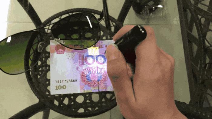 开车戴墨镜究竟有哪些好处,开车戴墨镜注意事项