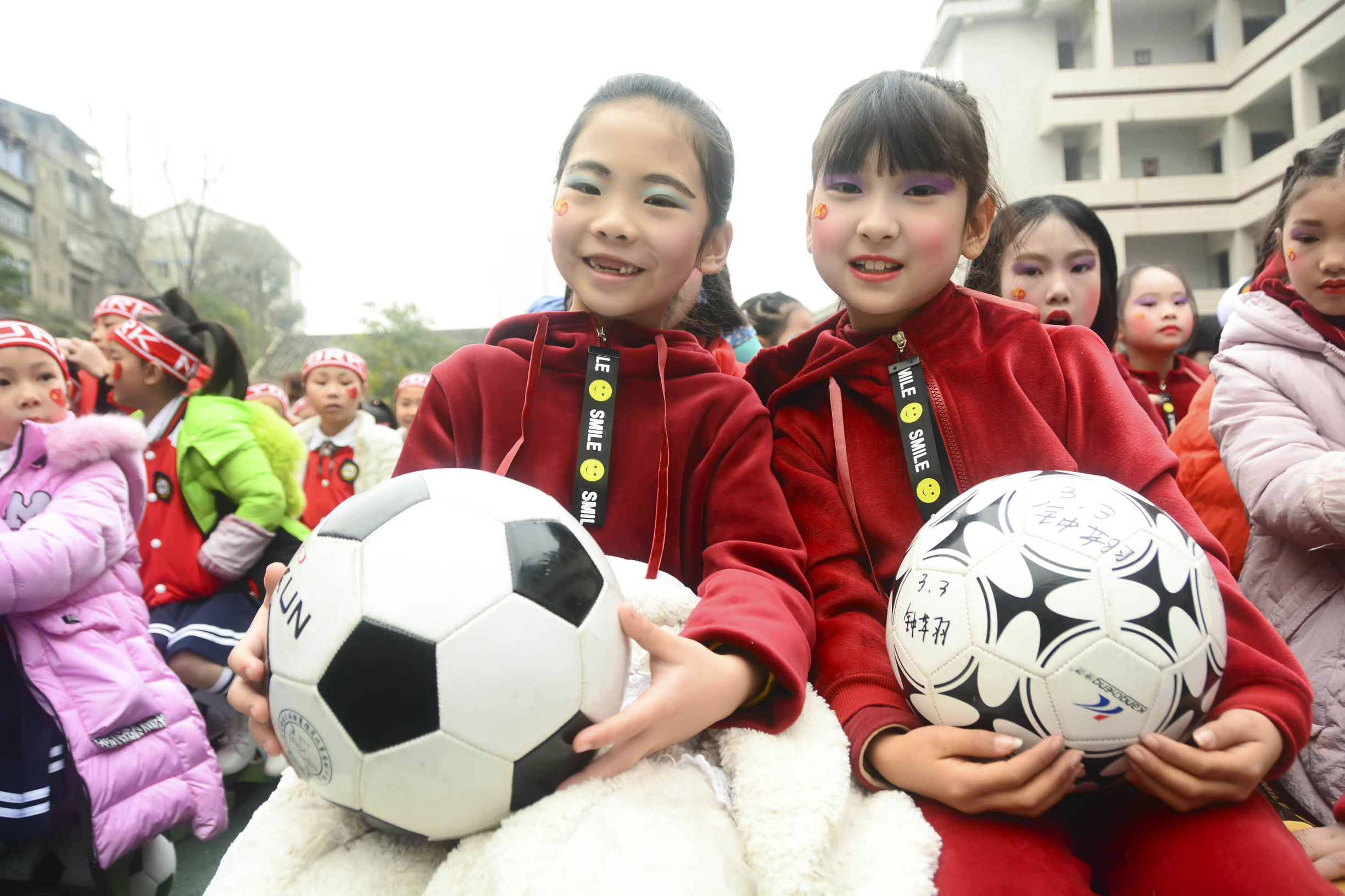 三小校运会啦啦操,巴中市巴州区三小足球操