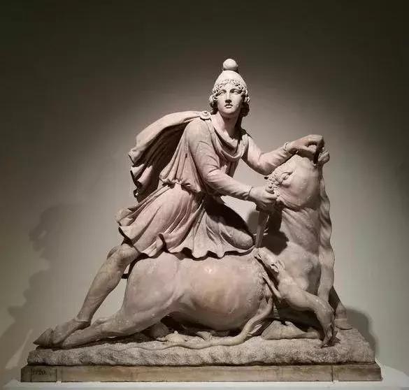 圣诞节到底是谁的生日,圣诞节和谁一起过呢