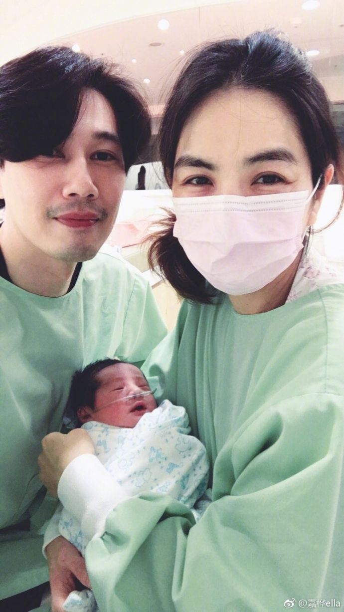 2017年居然有21对明星夫妇有了星二代，你最喜欢和期待谁家宝宝？