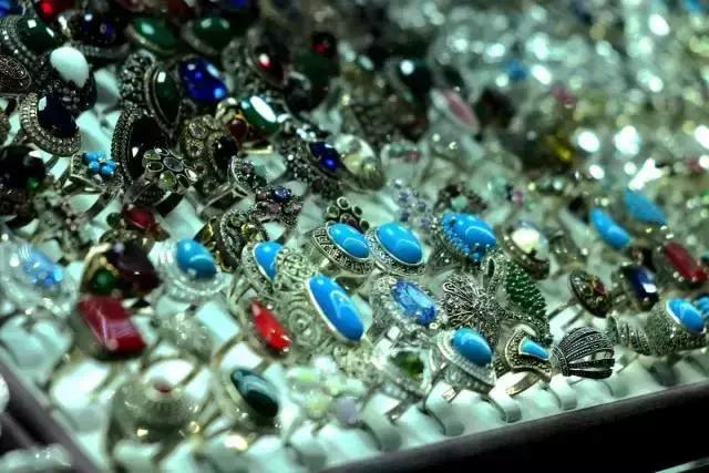 迪拜阿联酋对中国免签吗,阿联酋对中国免签入境多少天