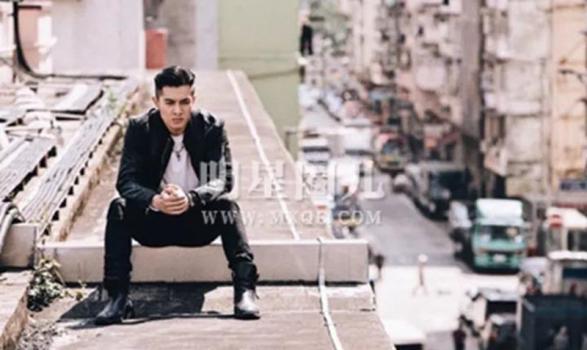 使徒行者2周柏豪项链,克罗心项链22k金回形针