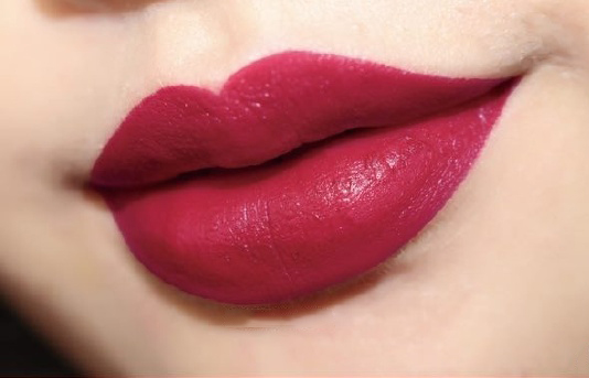 平价口红秋冬红棕色,平价唇膏口红黄黑皮试色