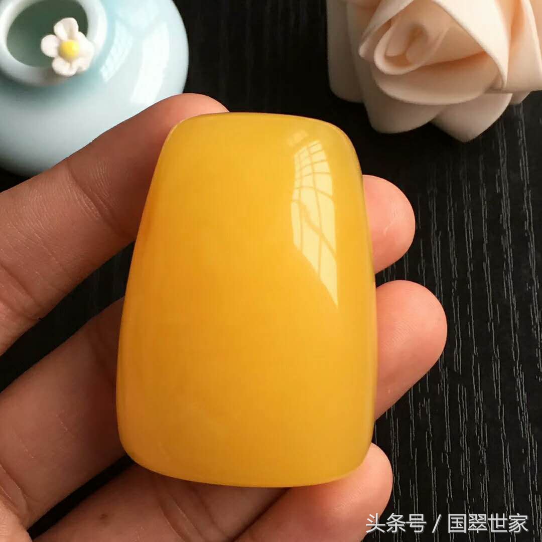揭秘多种假蜜蜡鉴定秘籍,揭秘饰品内幕
