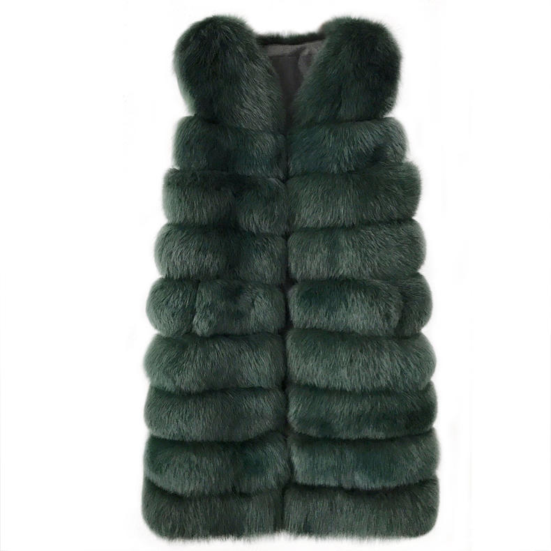 一件马甲就能穿出时髦感你喜欢吗 (现在超有型的马甲时尚百搭)