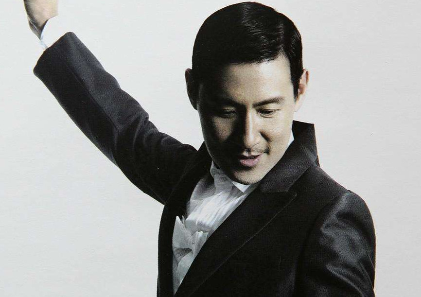 黄家驹谭咏麟经典歌曲,黄家驹28首最经典歌曲灰色轨迹