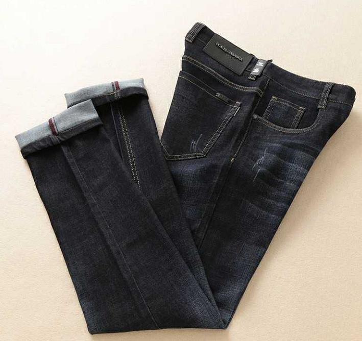 穿上这服装回家,连老同学都认不出我了,太有型了