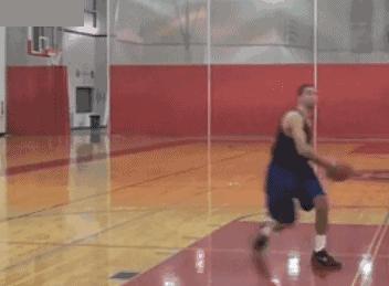 让体前变向更容易晃倒对手,如何体前变向带动防守人