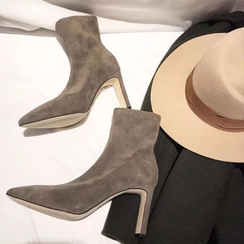 杨幂秋冬新款靴,杨幂热巴唐嫣同款