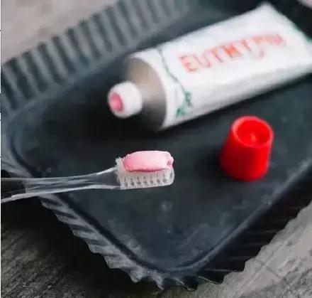 牙膏牙刷选购攻略,如何挑选一款好的牙刷牙膏
