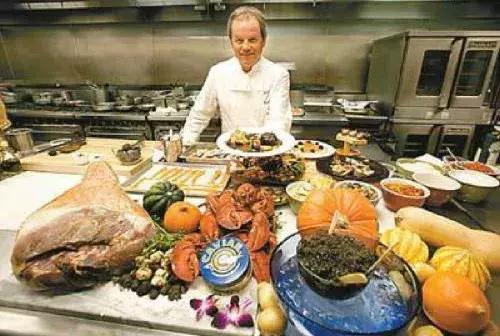 为什么我们喜欢买贵的东西心理学,为什么我们喜欢买买买