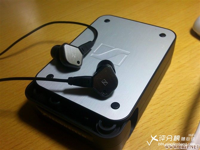 东走西顾--铁面骑士IE80，当家旗舰W4R，旧日王榭X10