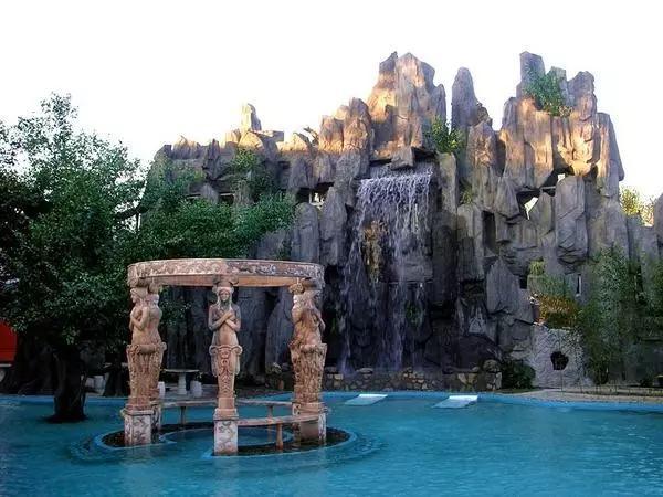 澶у崍鍋囨棩娓╂硥,鍥藉簡澶у崍娓╂硥