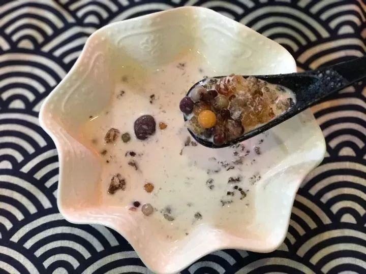 50份台湾手工芋圆免费送！这家店只凭一碗甜品就从台湾火到余杭！