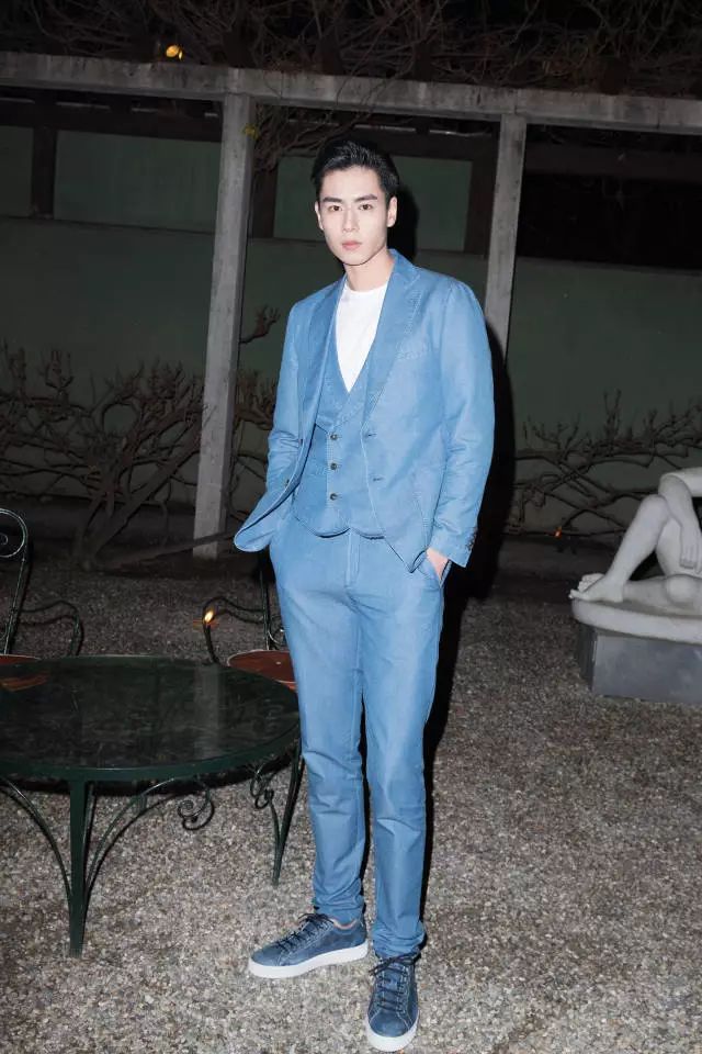 杨洋李易峰穿衣搭配,明星私服穿搭李易峰