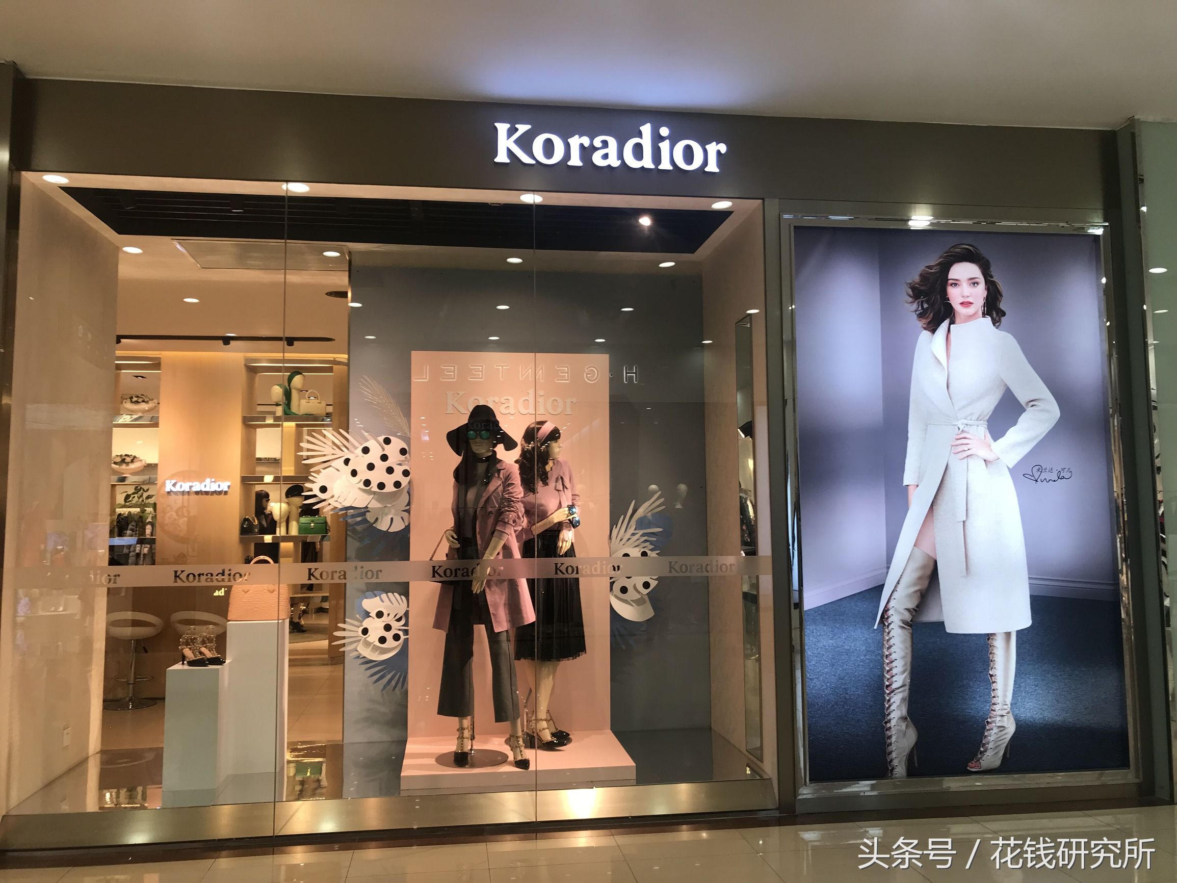 国产女装怎么那么贵,国产女装多少钱一套