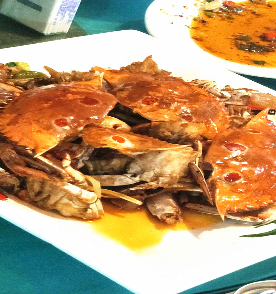 三亚清水湾海滩美食攻略,海南清水湾疍家新村鱼排午餐