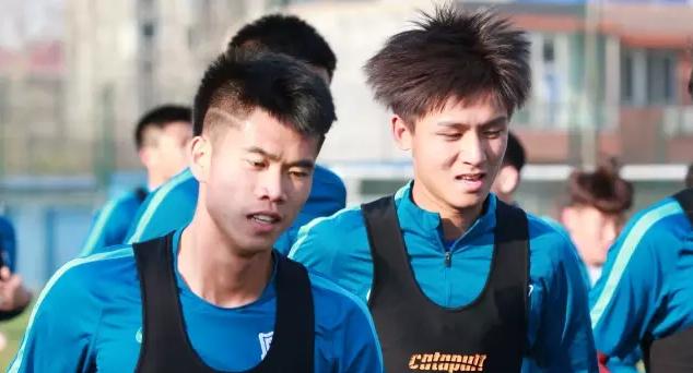 现实中谭思言,足球运动员谭想