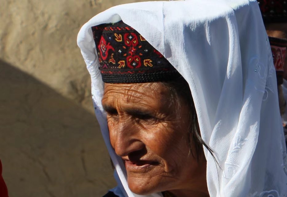 探秘帕米尔高原塔吉克族,帕米尔高原上的塔吉克族族人