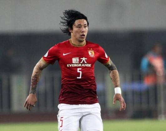 C罗不纹身,不喝酒不吸烟,这样的好榜样哪里去找?