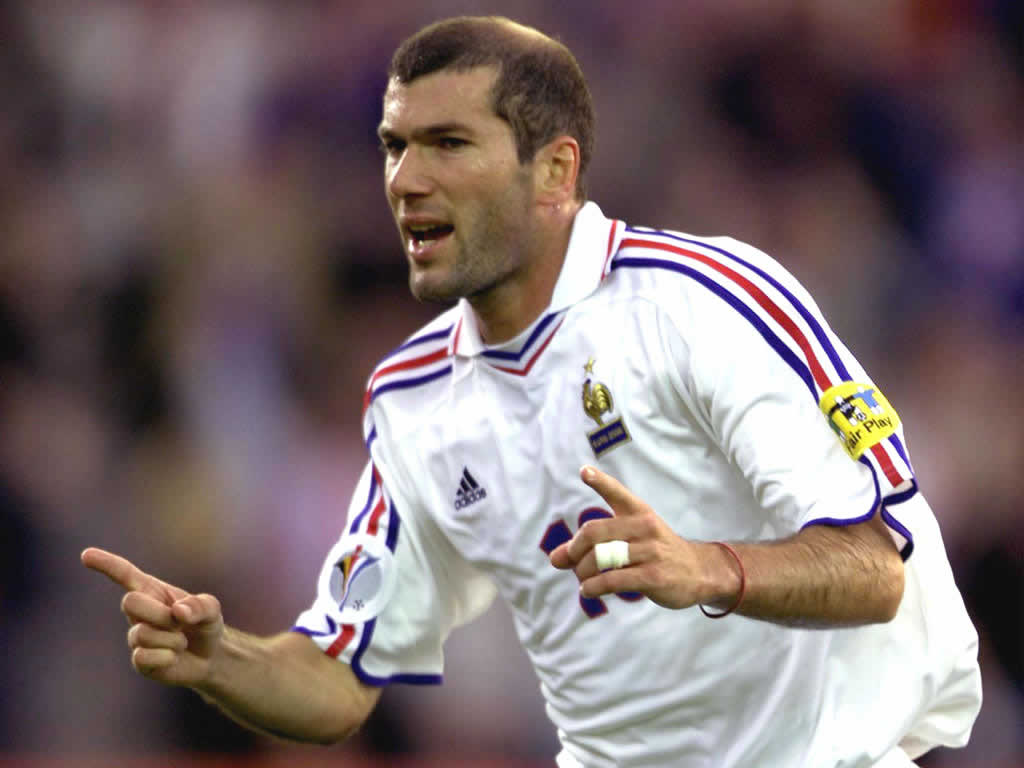 太低了?库鸟的转会费原来是十多年前齐达内的水准