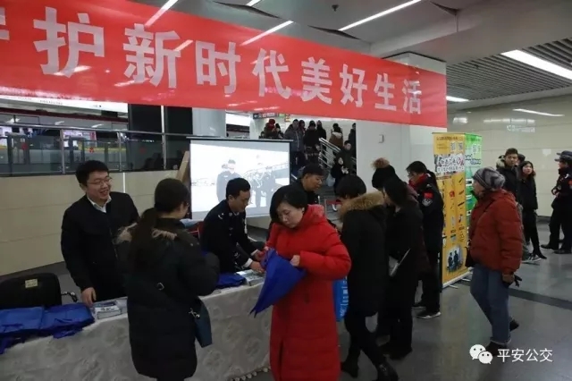 110警察接话日常,110警察来了