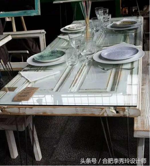 被嘲讽旧门板舍不得扔太小气，简单改造后晒群里，小区瞬间炸开锅