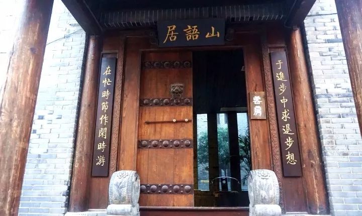 报告老板有几季,报告老板从哪里火的