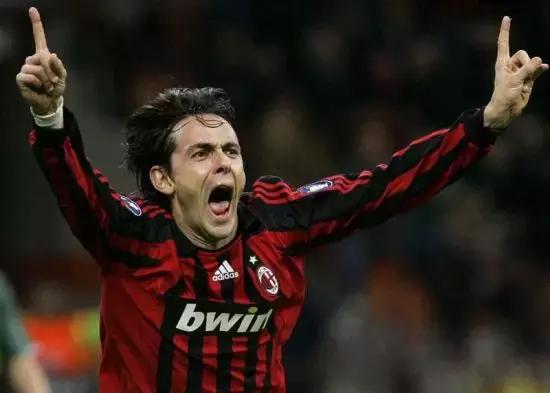 体育老师要会足球篮球等吗,体育老师会踢球