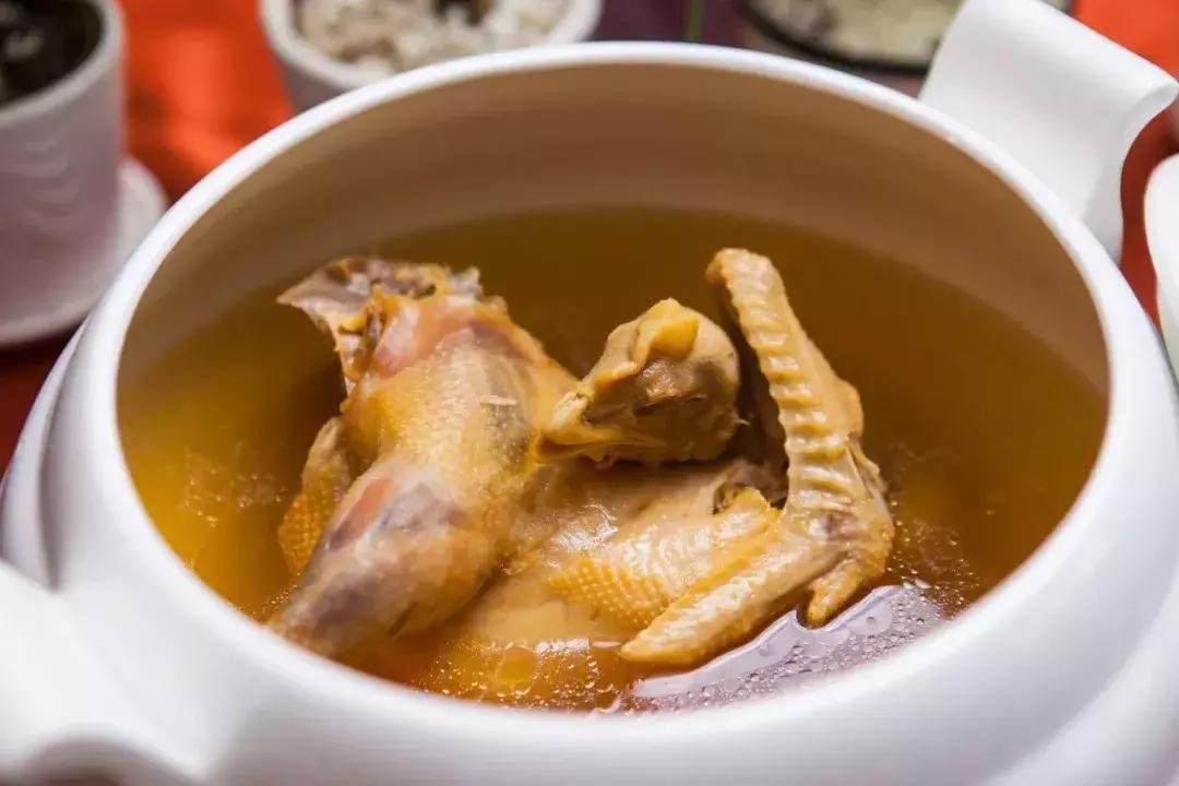 坐完月子吃母鸡会回奶吗,坐月子拼命吃鸡蛋