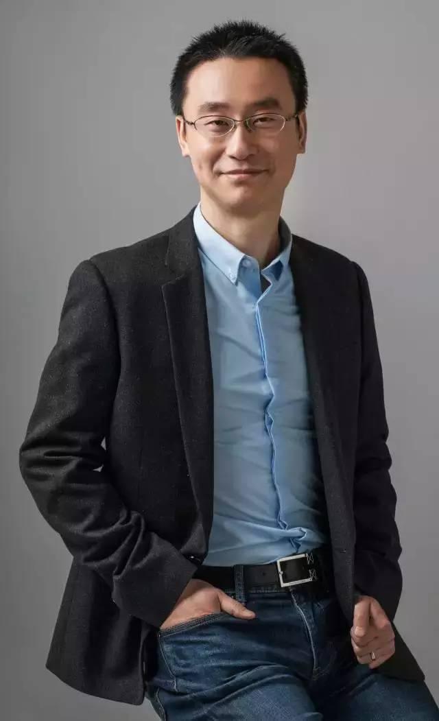 王利芬对话王健林完整,对话栏目主持人王利芬