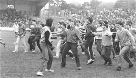 足球解决的战争,足球解决问题