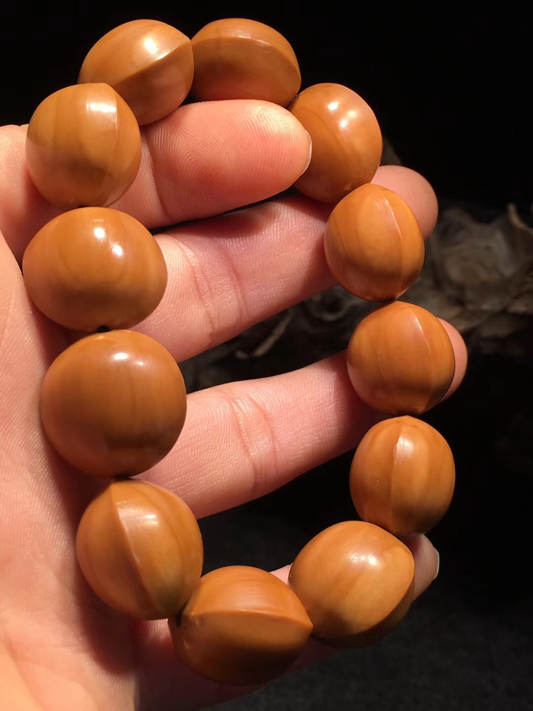 橄榄核手串如何保养,橄榄核保养的方法