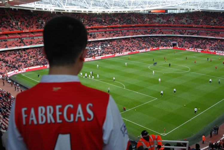 致喜欢踢球的中年男人,致那些热爱足球的男生们