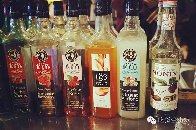 家附近居然藏着这么一家露天餐厅,市中隐藏的特色餐厅